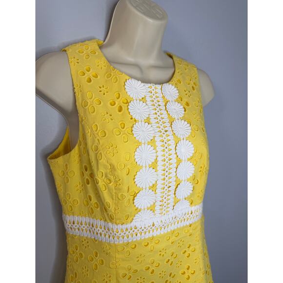 Lilly Pulitzer Railee Shift Dress Floral Cross Eyelet St. Tropez Yellow Size 4 - Picture 6 of 11
